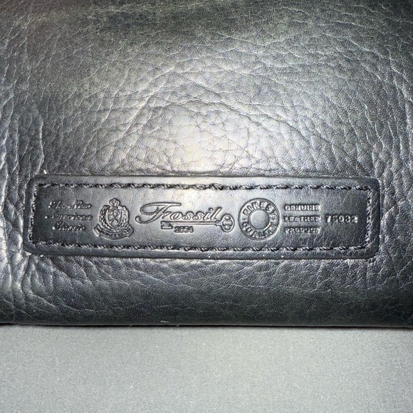 Fossil Vintage Black Leather Shoulder Bag 75082 Built in Wallet Multiple Pockets - Picture 3 of 9